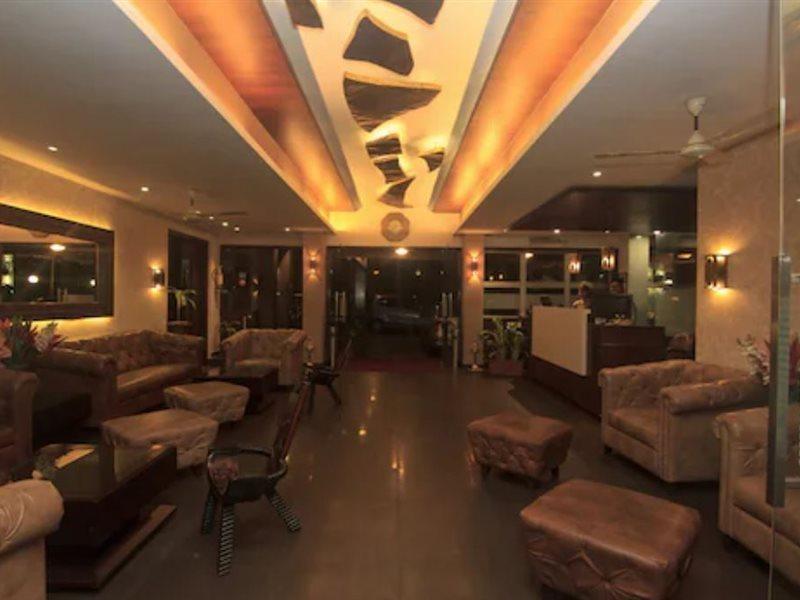 Hotel Chandralok Лонавла Екстер'єр фото