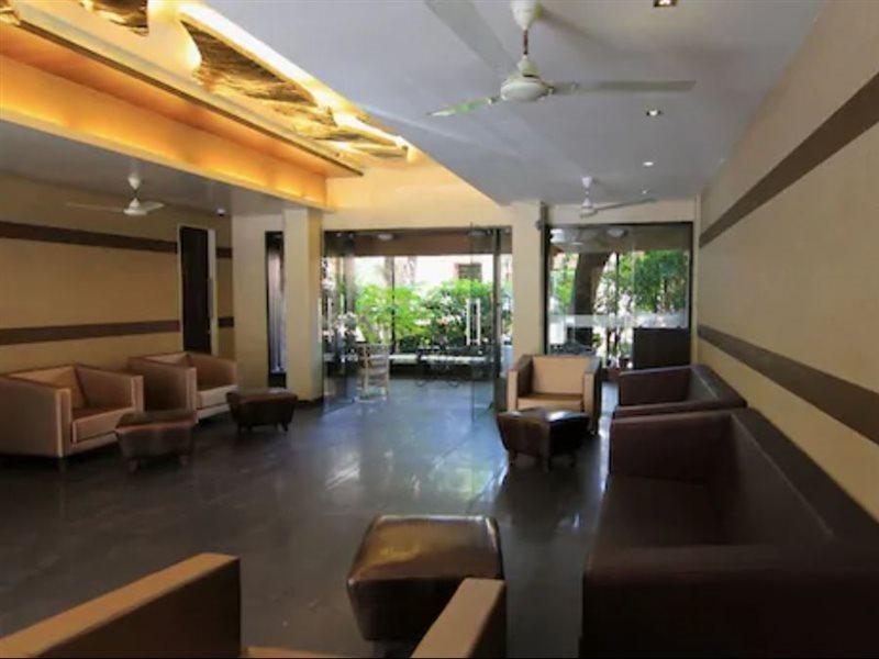 Hotel Chandralok Лонавла Екстер'єр фото