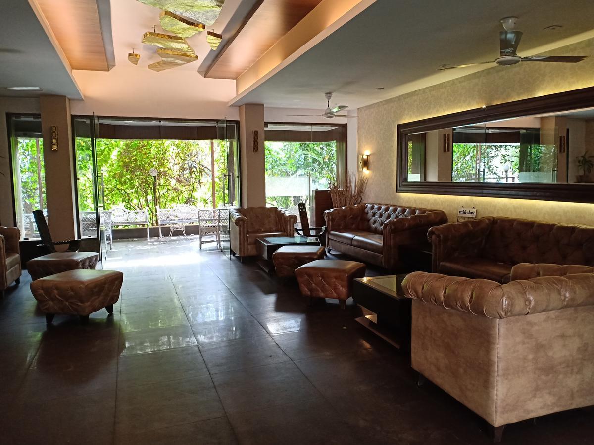 Hotel Chandralok Лонавла Екстер'єр фото