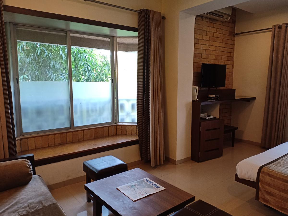 Hotel Chandralok Лонавла Екстер'єр фото