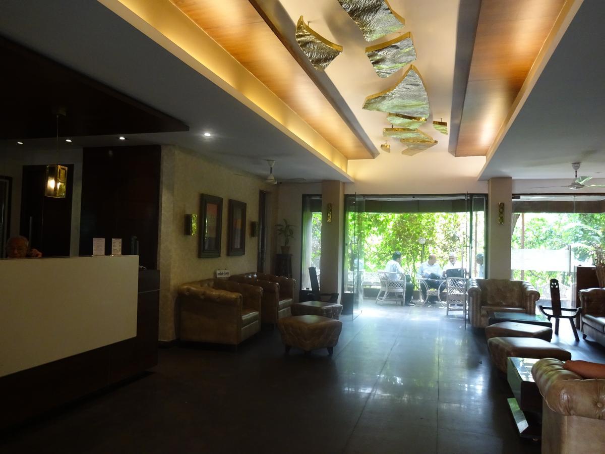 Hotel Chandralok Лонавла Екстер'єр фото